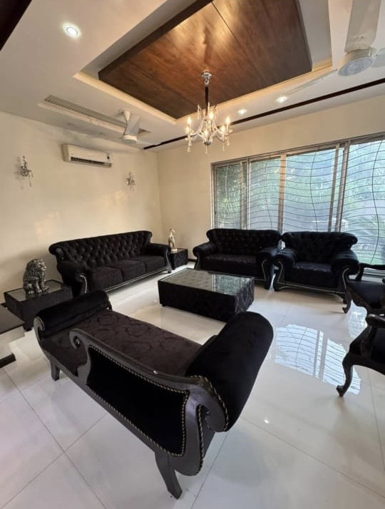 2b878e14-a3c3-483f-9098-40ae6e50af98