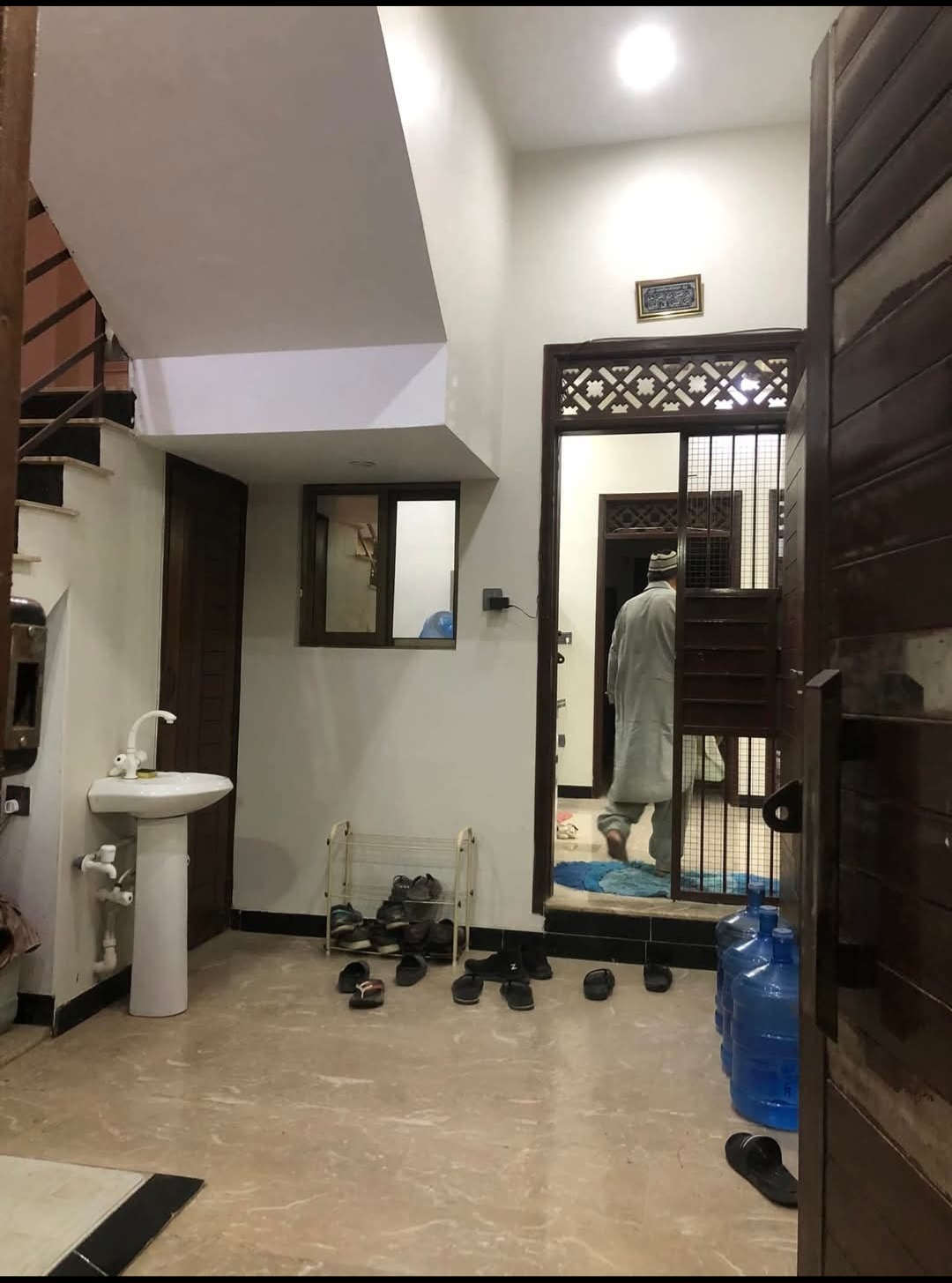 Screenshot_20250516_091618_Facebook