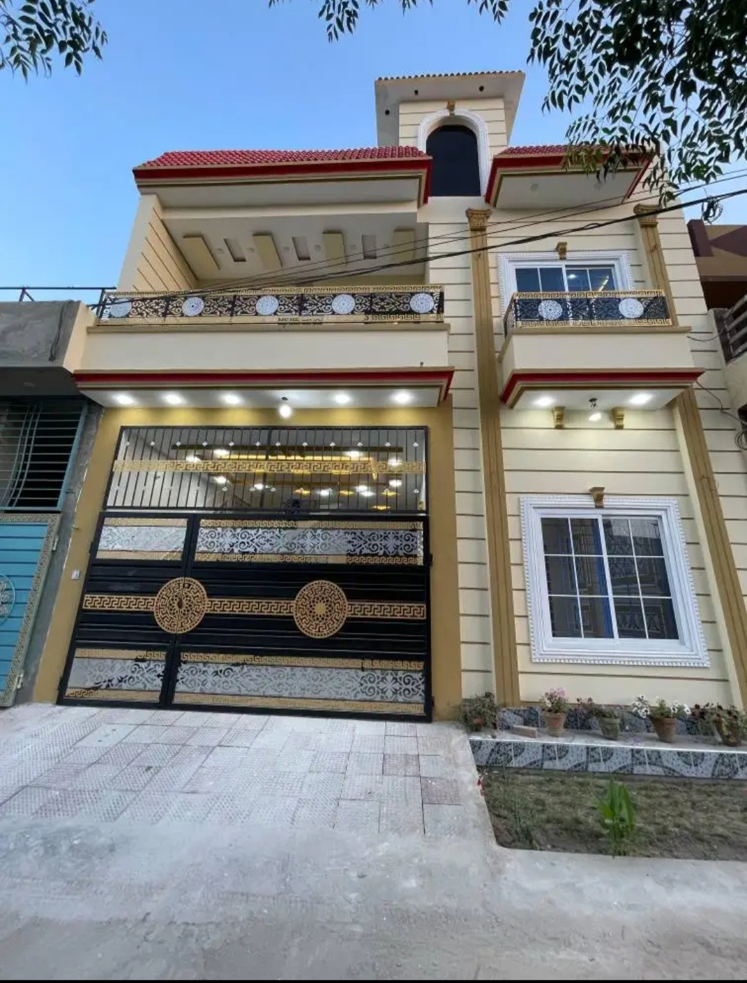 Screenshot_20250518_221420_Facebook