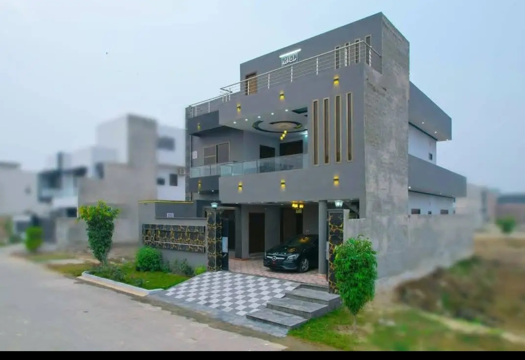 Screenshot_20250518_221716_Facebook