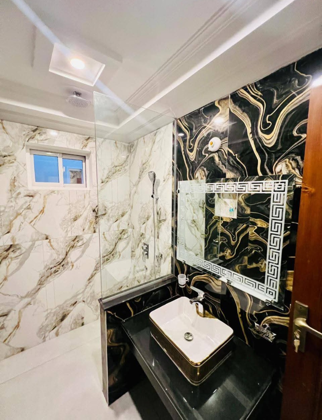 Screenshot_20250521_092757_Facebook