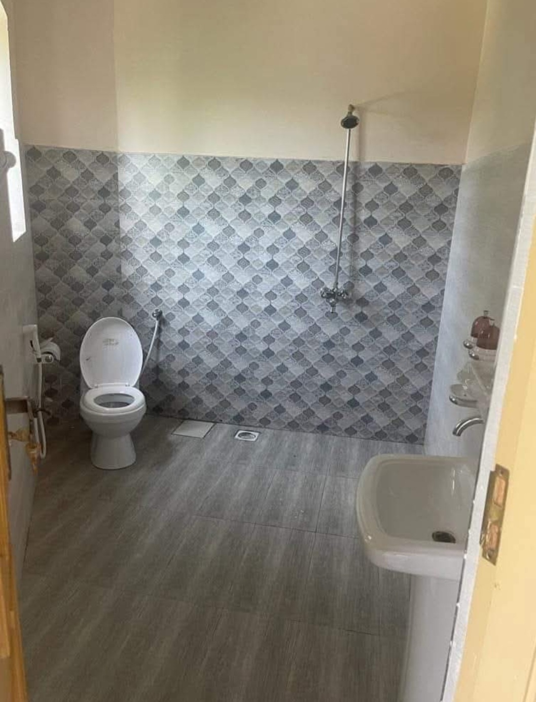 Screenshot_20250526_215922_Facebook