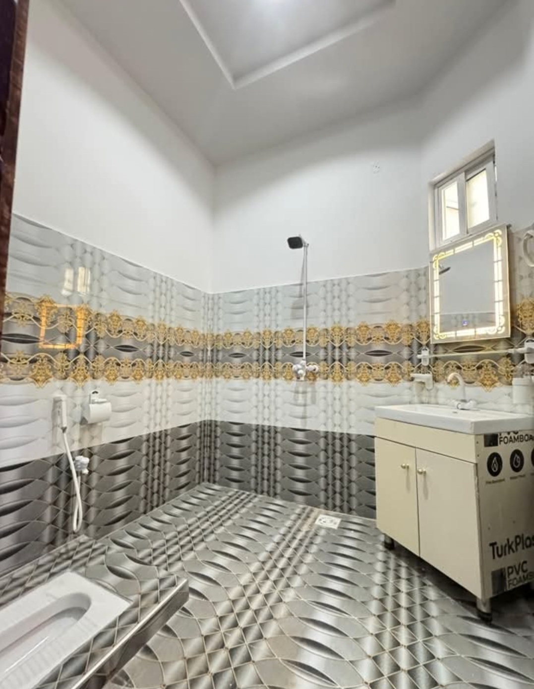 Screenshot_20250527_234358_Facebook