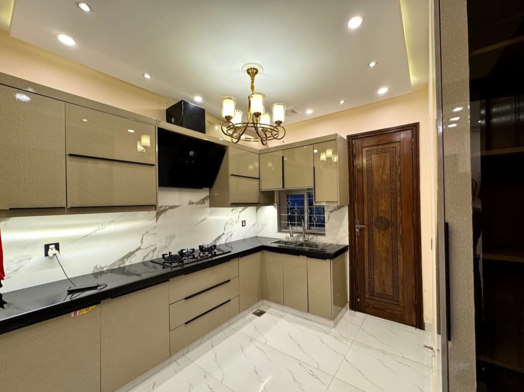 Screenshot_20250528_220852_Facebook