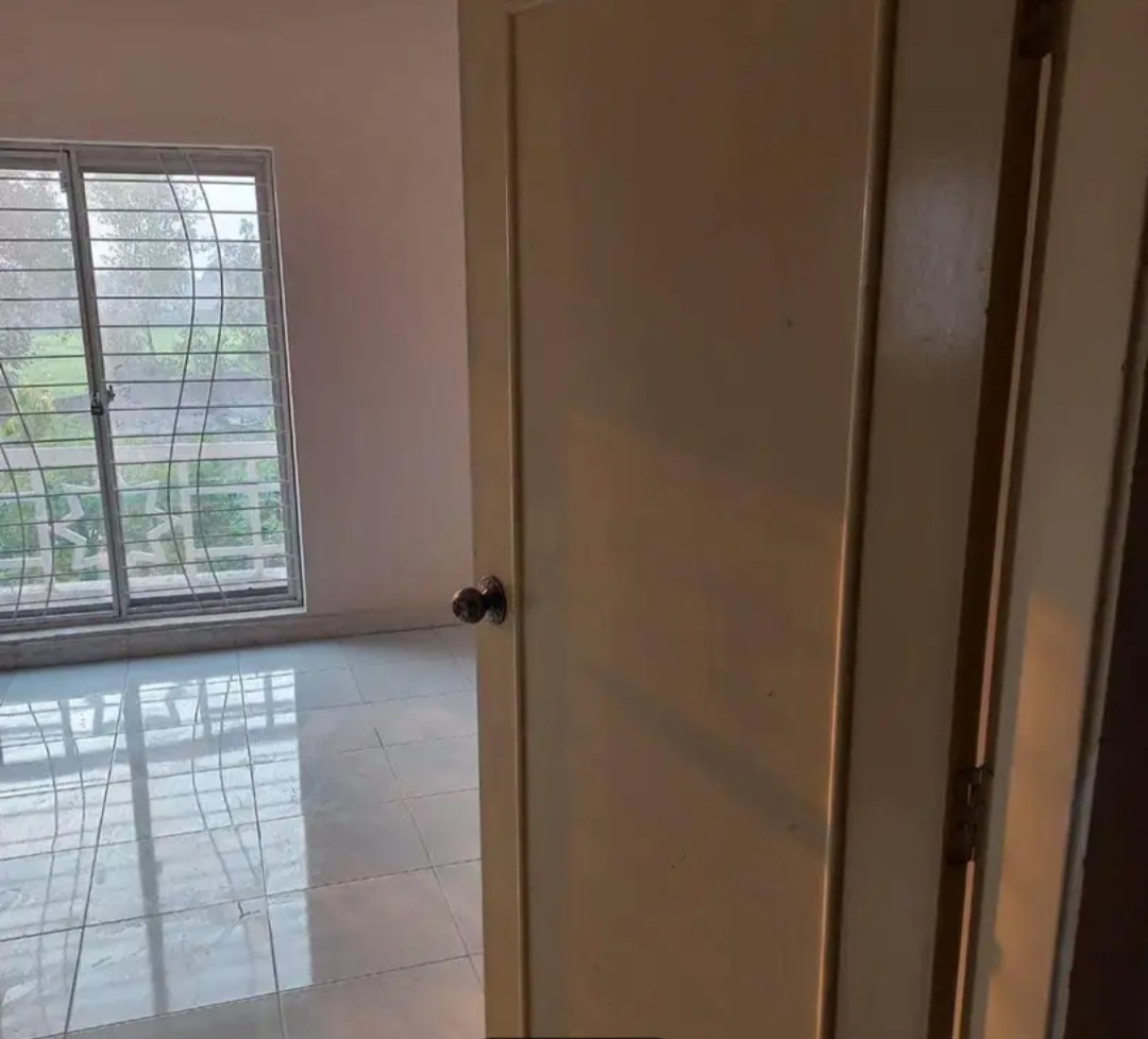 Screenshot_20250528_221217_Facebook