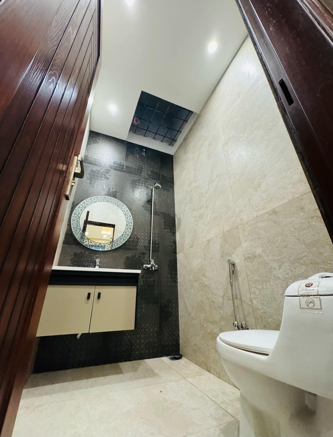 Screenshot_20250528_224113_Facebook