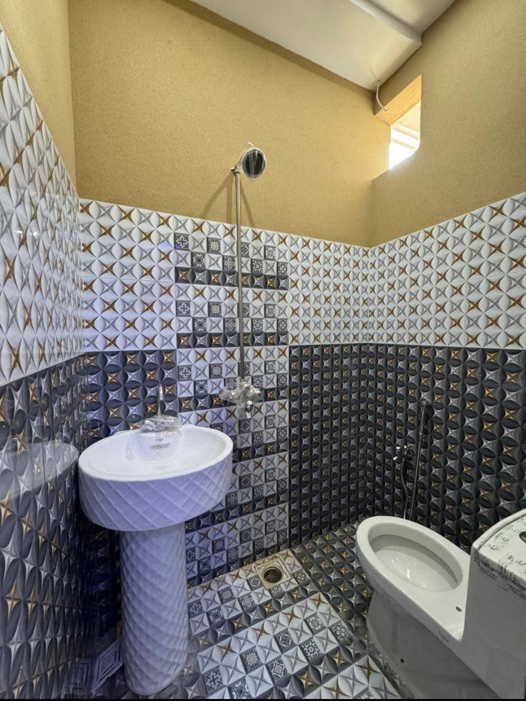 Screenshot_20250528_224946_Facebook