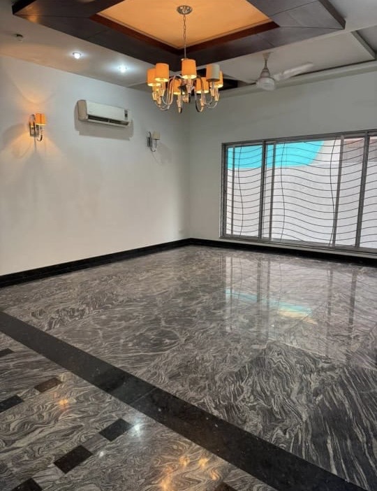 e3117f26-fb68-4f15-9cb7-70621facb7ab