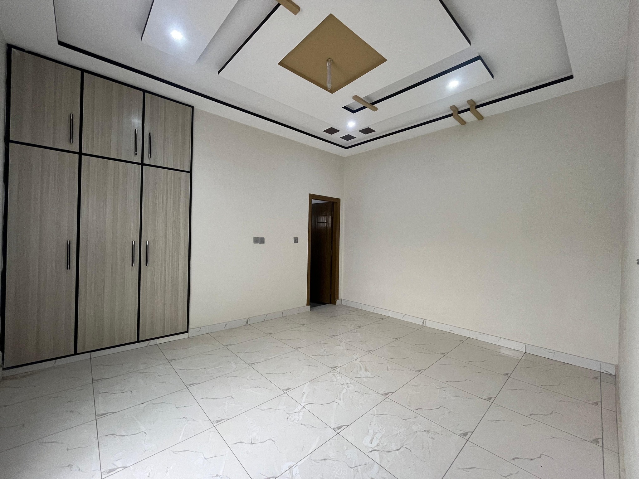 499896116_1021944683427545_78138229261637936_n