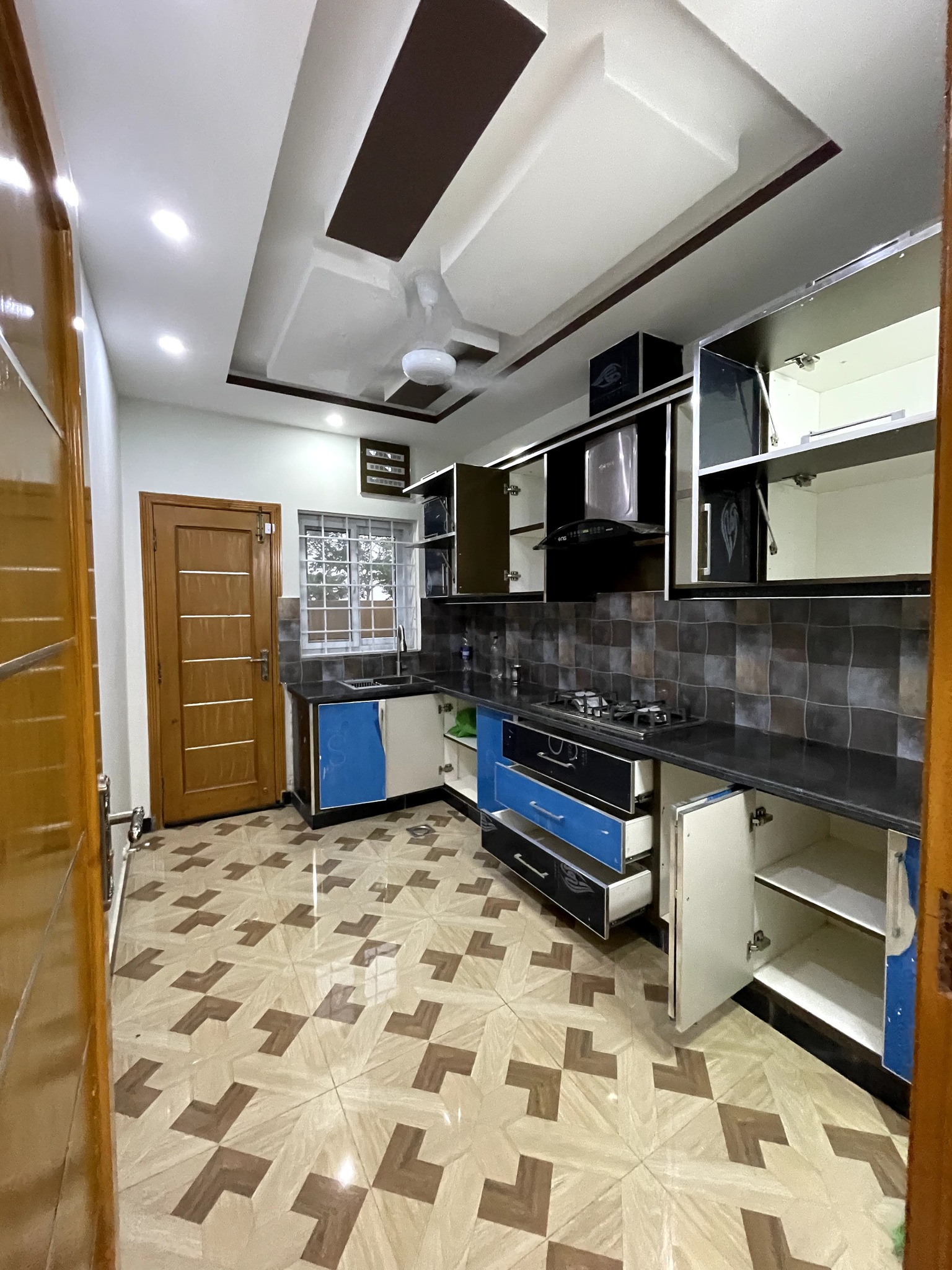 514467569_1075276054700271_6721619468892358838_n