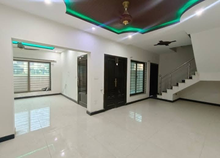 516353772_739698975621672_4322807790221916974_n