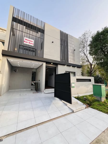 517602655_2876243115908802_3947353872885827092_n