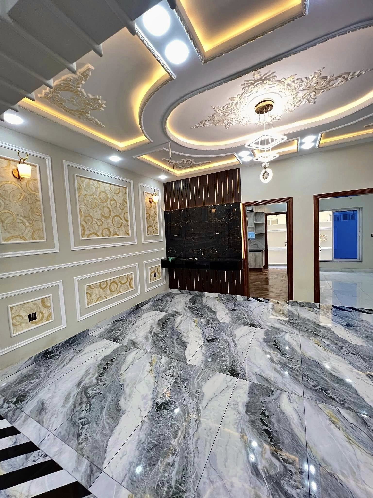 518183037_1257424345912177_2510081739308511526_n