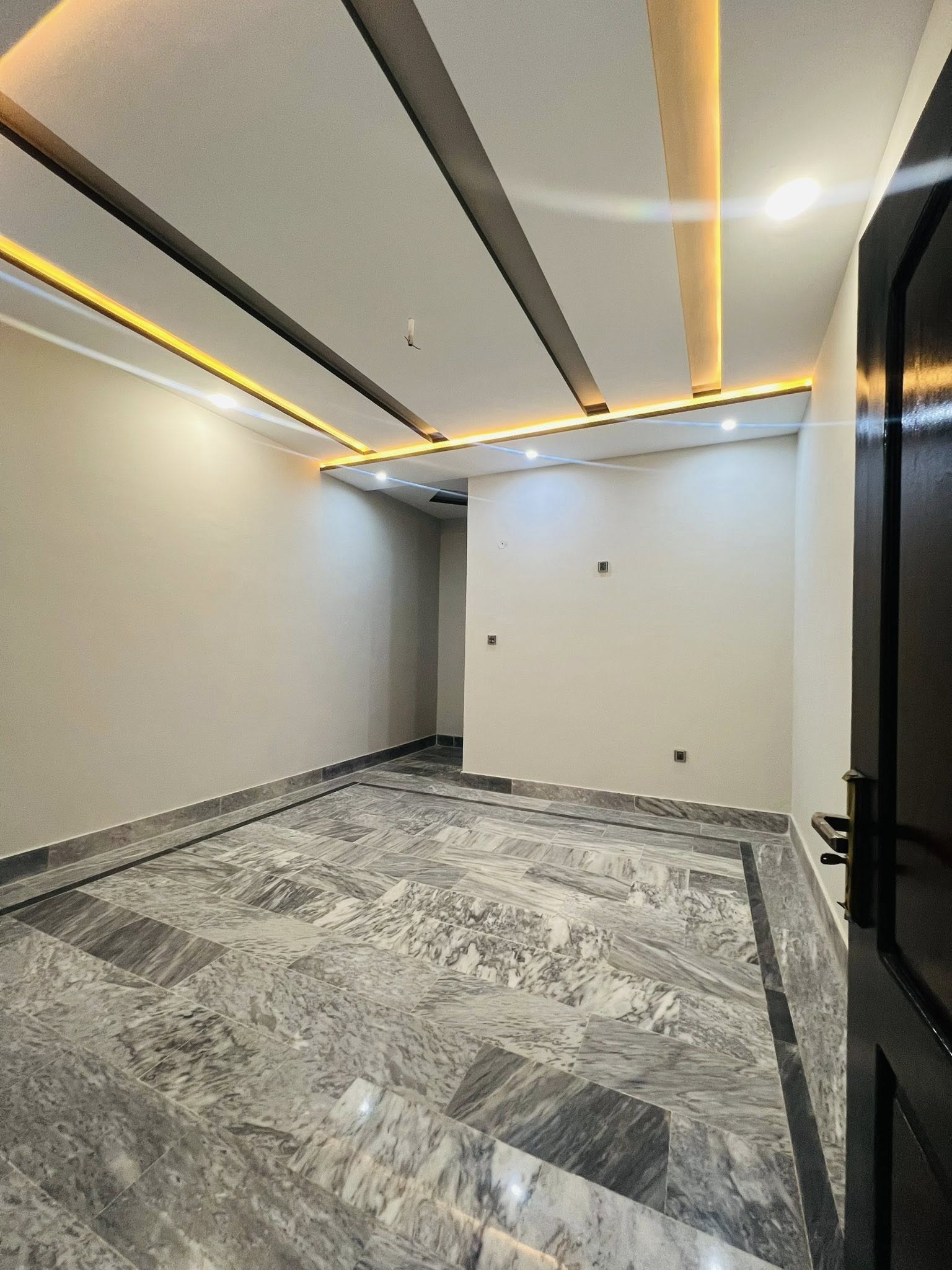 518325385_1041438528200366_2604239475481305279_n