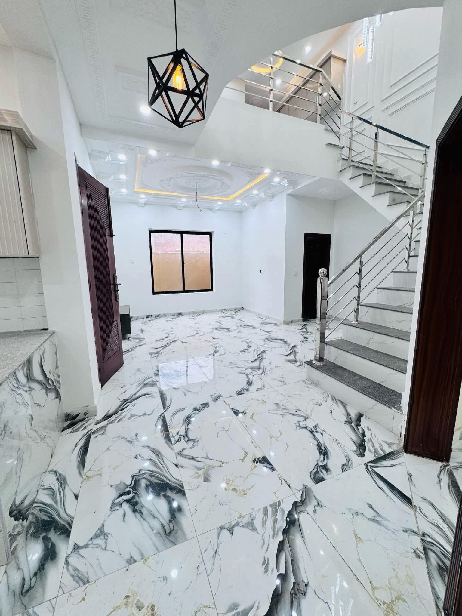 518332480_1060819799540033_141069480035129719_n