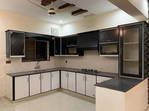 518448668_716941437993344_6736486633905383420_n