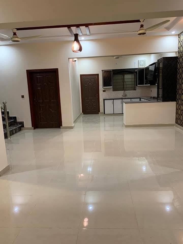 518737841_716941541326667_4367162601426646736_n