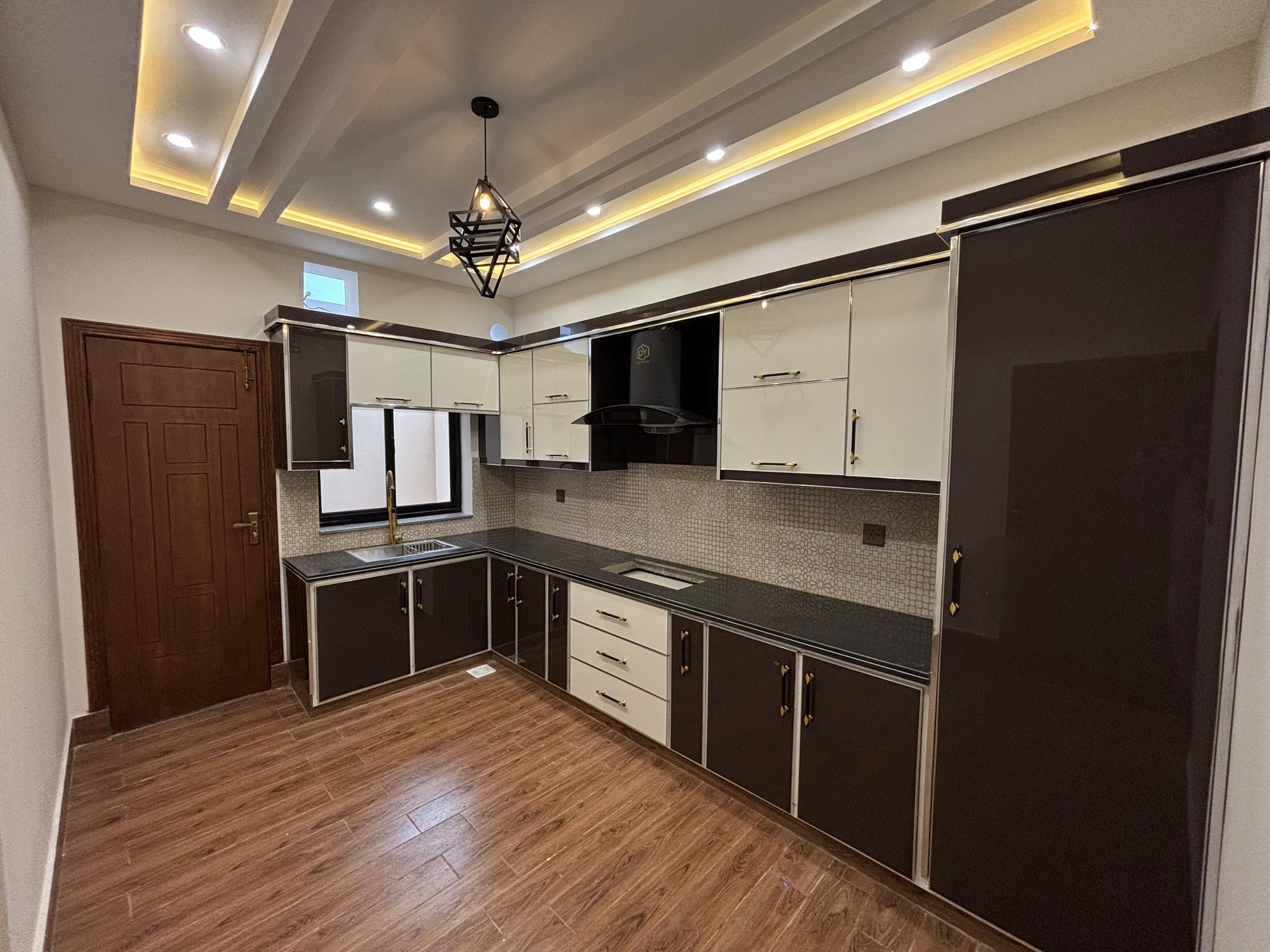 518954042_1198292482312074_5536270727521926149_n