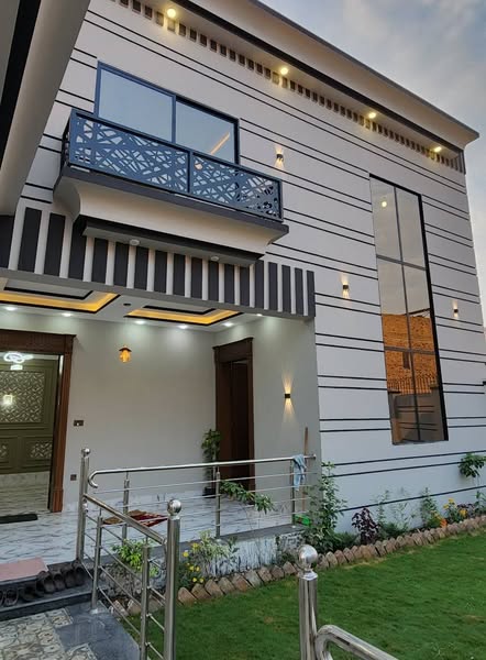 524132960_1236924365111138_1864704718319196865_n