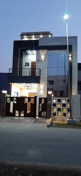 494119690_1267300335398504_1493673882427575997_n