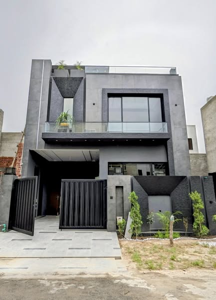 504381933_780196567876344_6289179687085096575_n