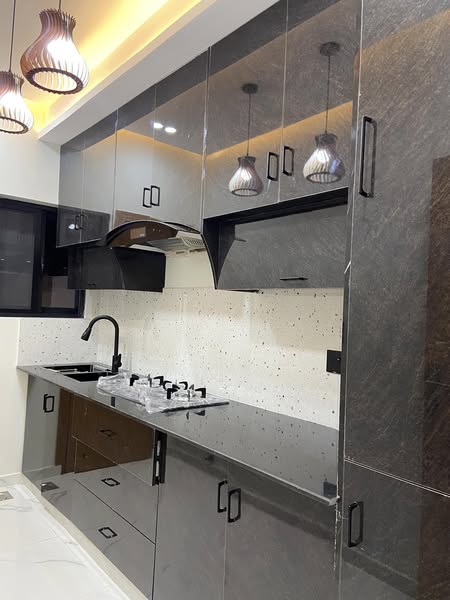 524996887_642900755493403_8425305091255707483_n