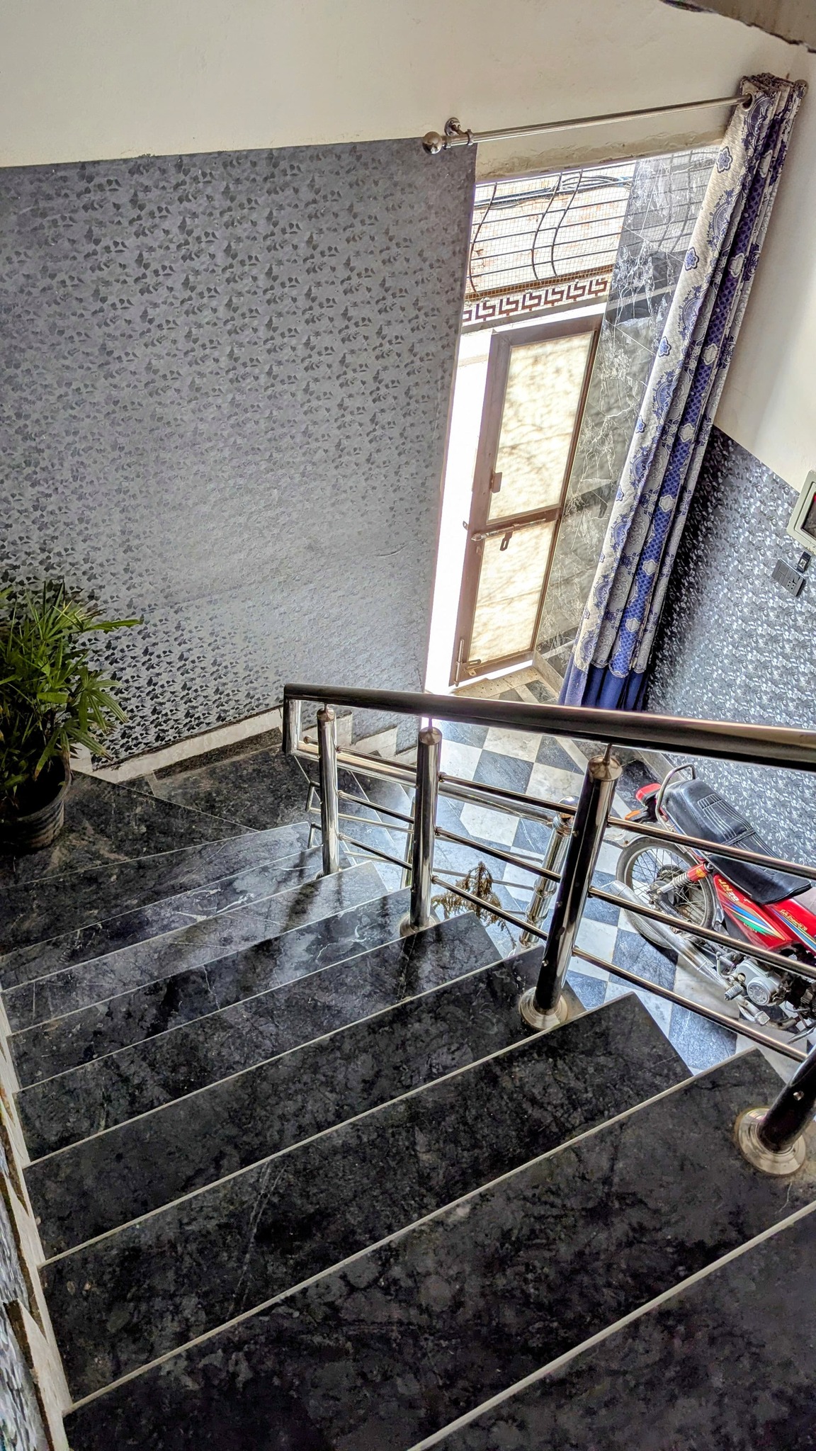 527342229_2274546059624474_4562199976948486090_n