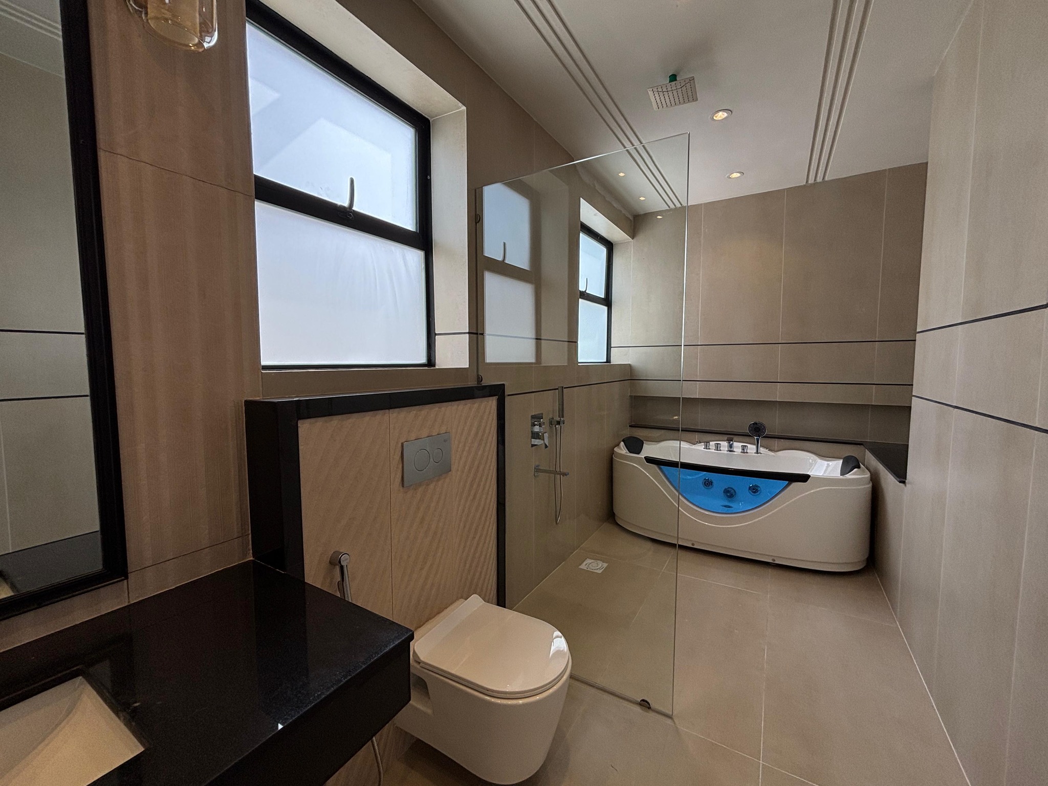 529209914_1106039434920414_7155507642800161536_n