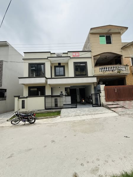 530616326_122116581356943102_6788843356949832227_n