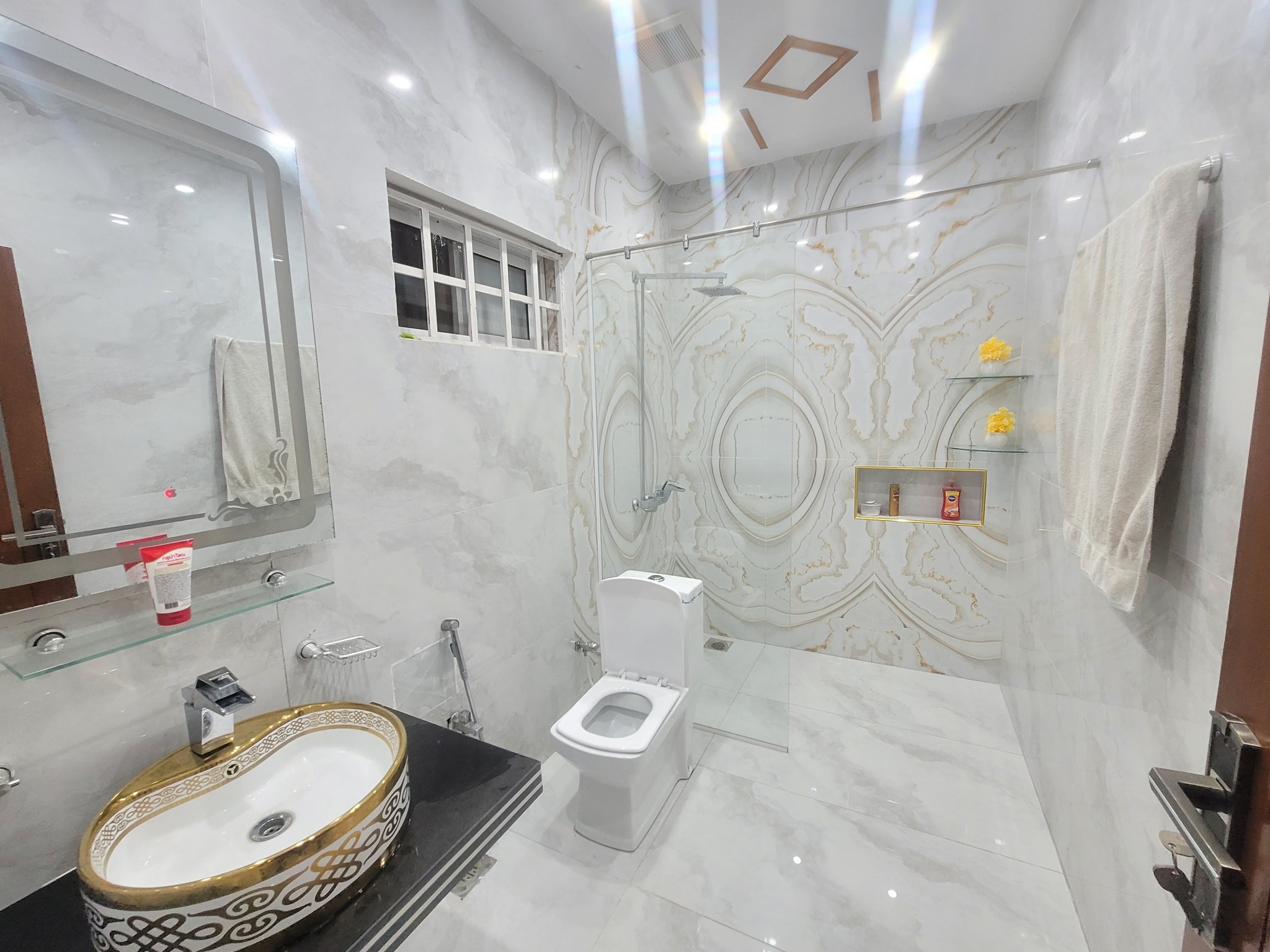 530645717_737895779043896_902742682428408947_n