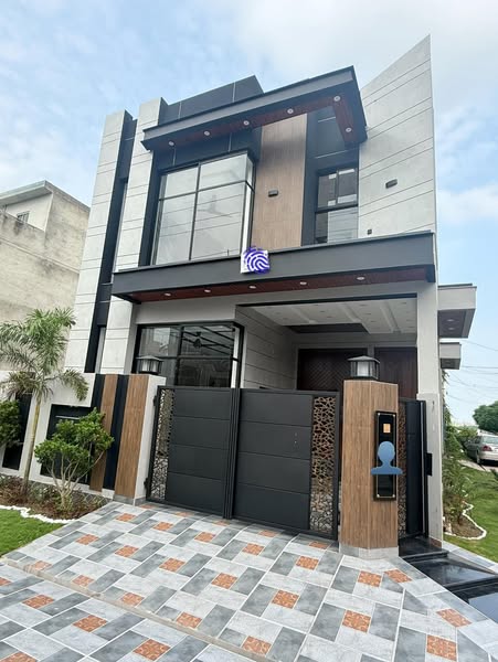 534314140_1270301431775597_7025206037180509651_n