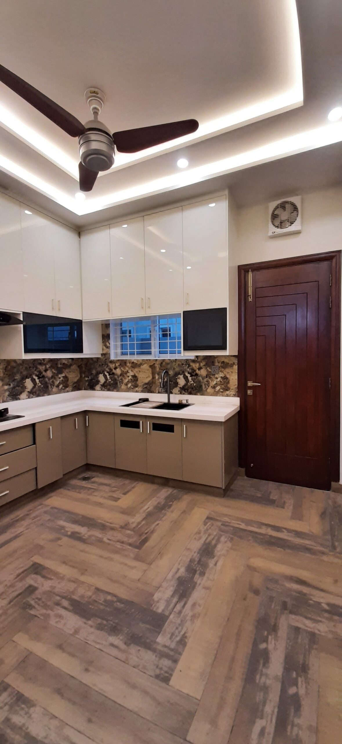 535324299_1366061942189009_2659980462055861448_n