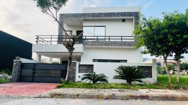 538280579_122257150448069090_5665014536226626564_n