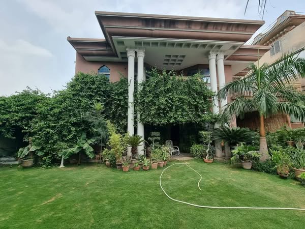 539682541_759247456855158_1233749228063623572_n