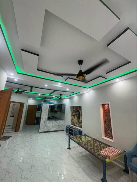 539747023_1257994716124138_2687029219420004224_n