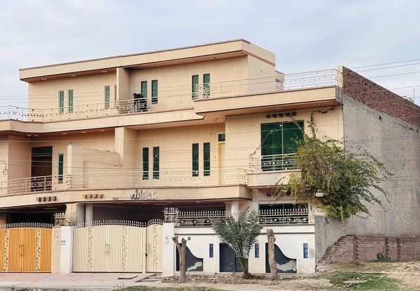 539997617_122136265472878946_7587094346988667753_n