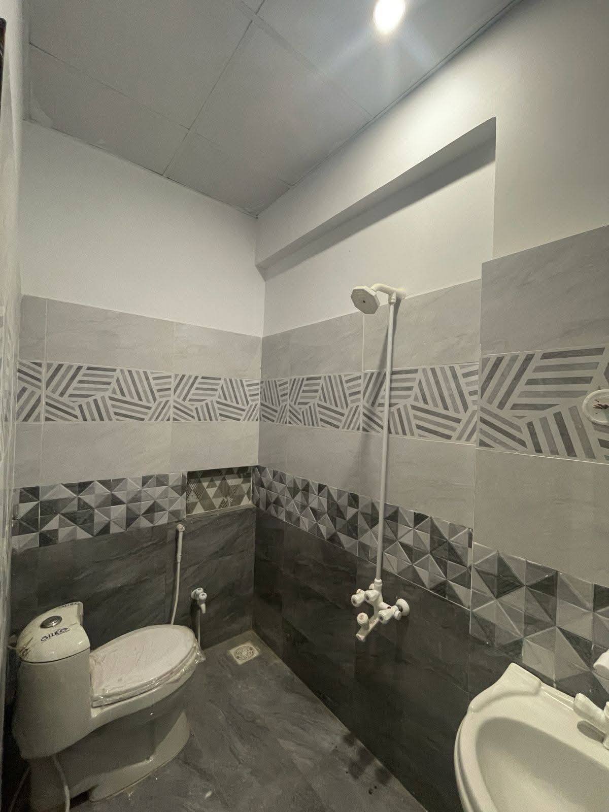 540660446_1296943688502176_5770017795132741526_n