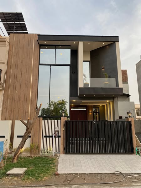 540783399_122135759318886701_5634741426565962601_n