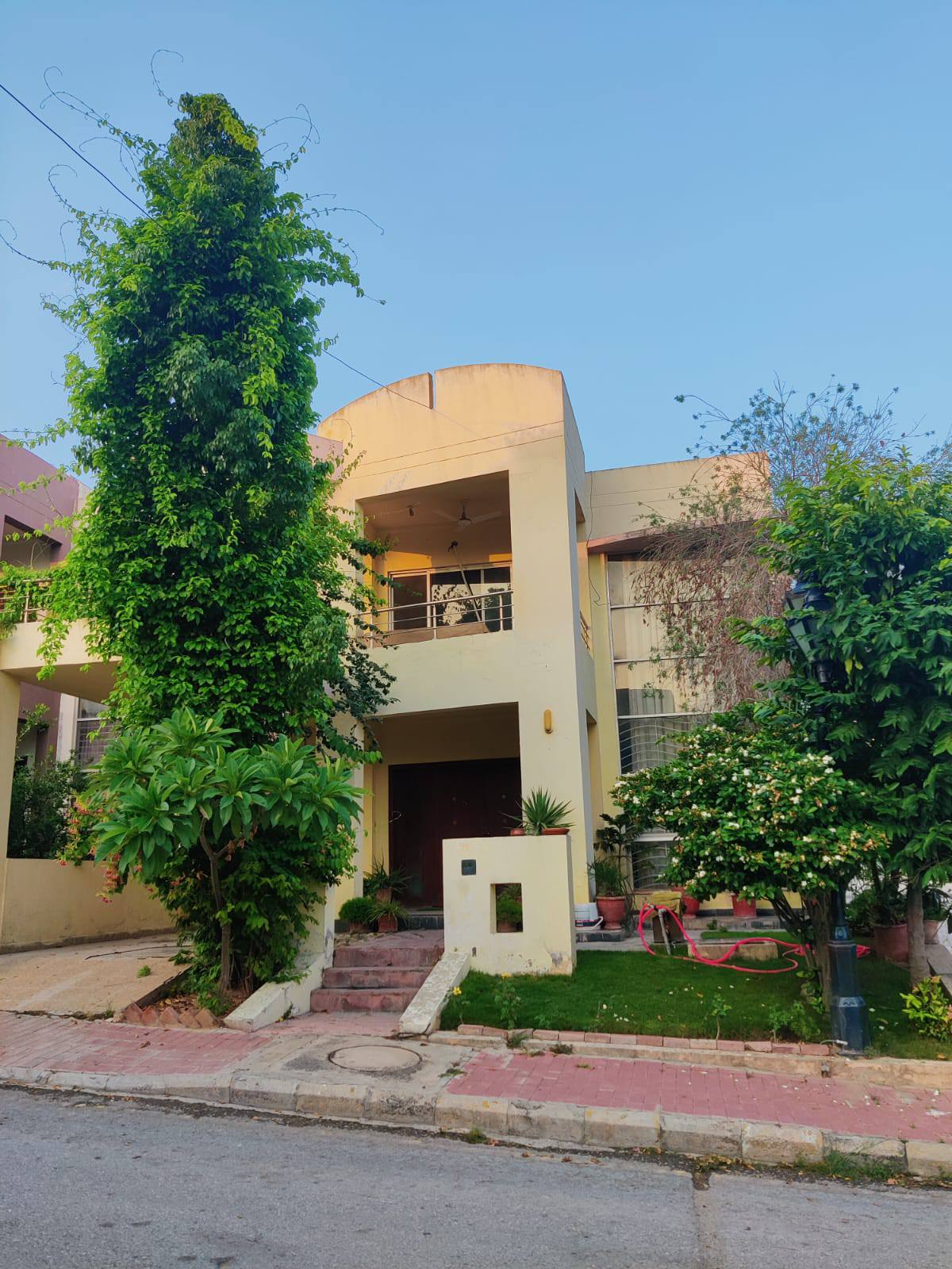 540991972_122258743760069090_9177088635305169987_n