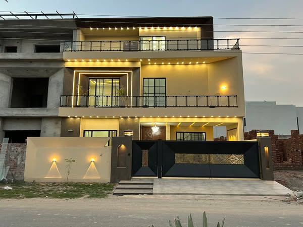 541494093_1310763937070615_1199540648994743750_n