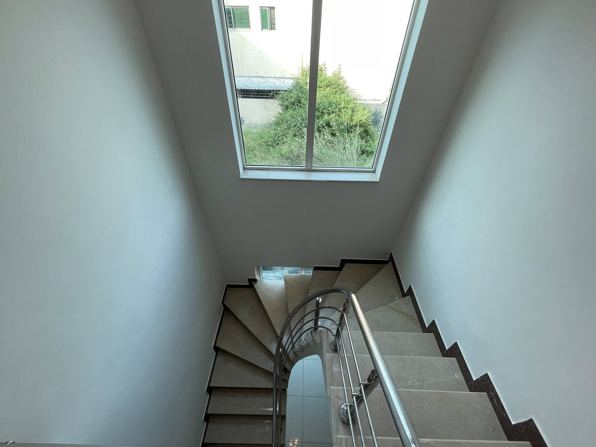 543161176_122247264398168923_339007647578232179_n