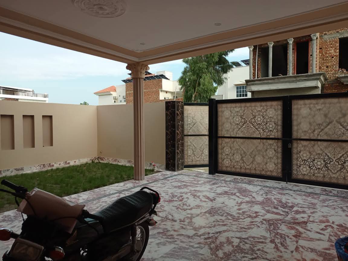 545177019_1277983294078316_3919432378764567858_n