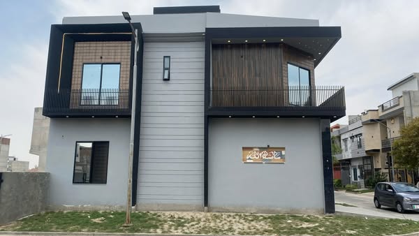 545902336_3681300898667540_1993115954757300485_n