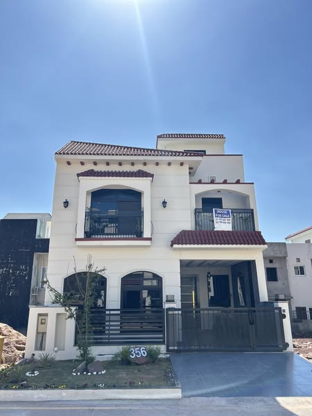 546224605_2016212679148202_8817727420522127882_n