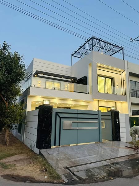 547508395_1321034802710195_771777941214882232_n