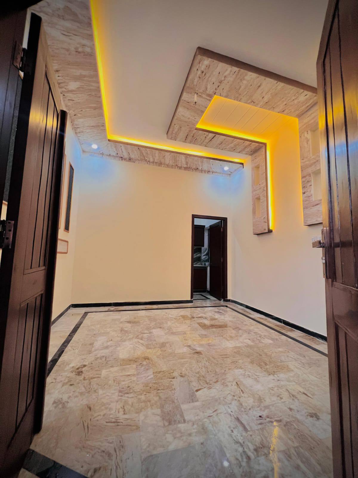 547931664_2004071360348187_163660858349979807_n