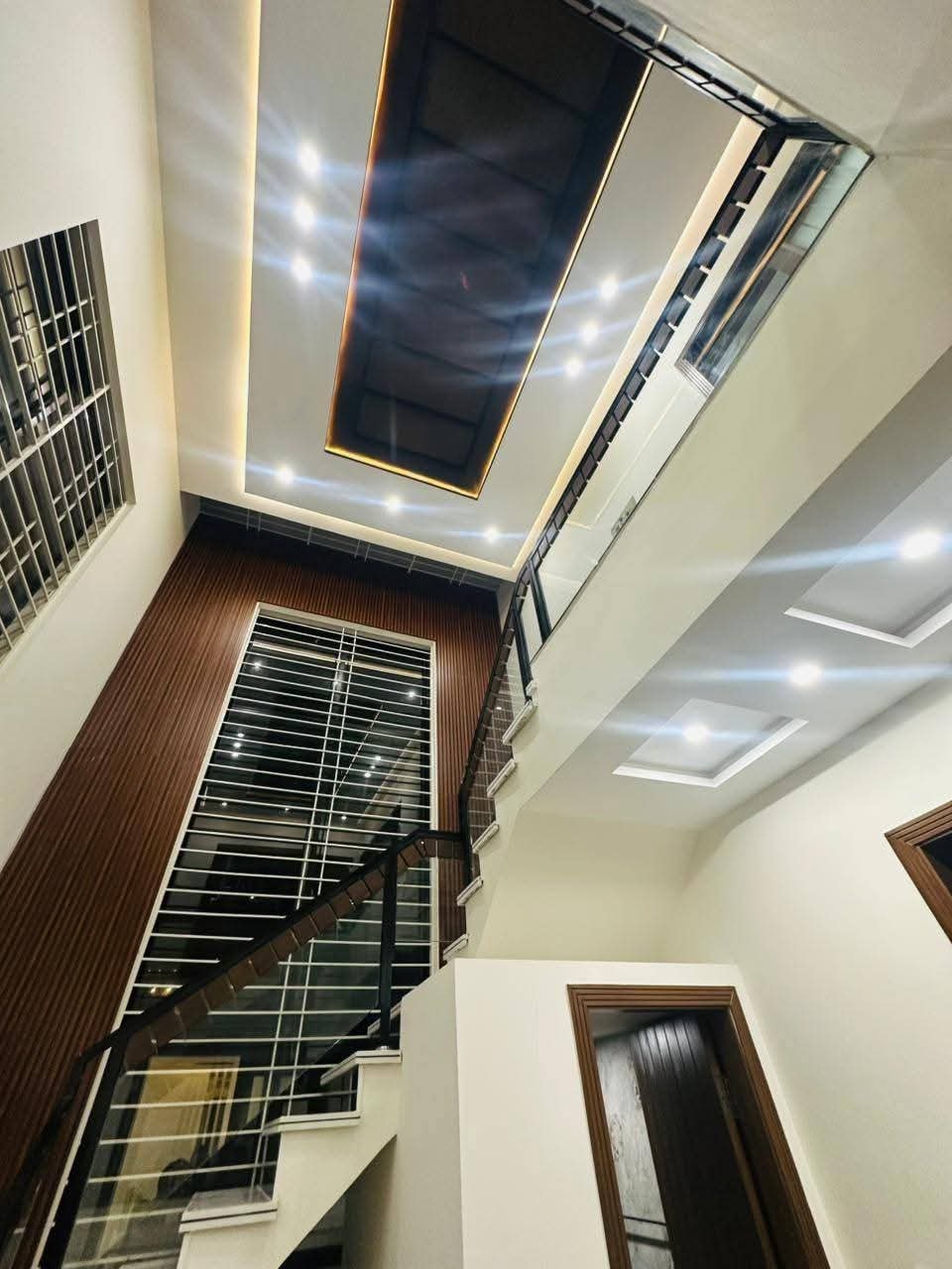 548077009_1321035716043437_5470366289088759749_n