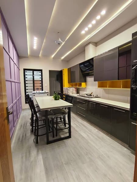 548134311_770069755779667_4734927757385463815_n