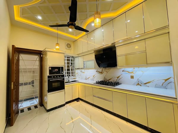 548474391_122201569868356594_8586227045862449872_n