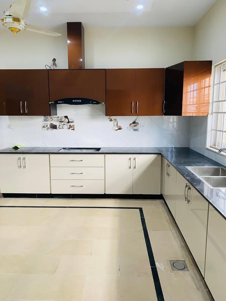 548875786_1313444576944105_6370492885957088011_n